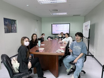 英文口語TA課輔教學